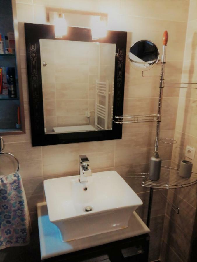 Modern Residence In The Center Of Trikala المظهر الخارجي الصورة