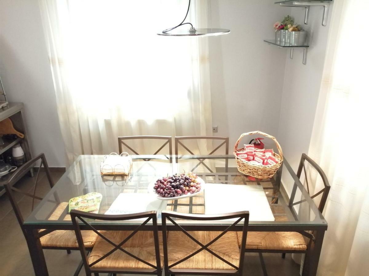 Modern Residence In The Center Of Trikala المظهر الخارجي الصورة